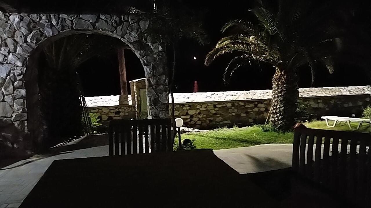 Вилла Το Πετρινο Agia Marina Mikrolimanou Экстерьер фото