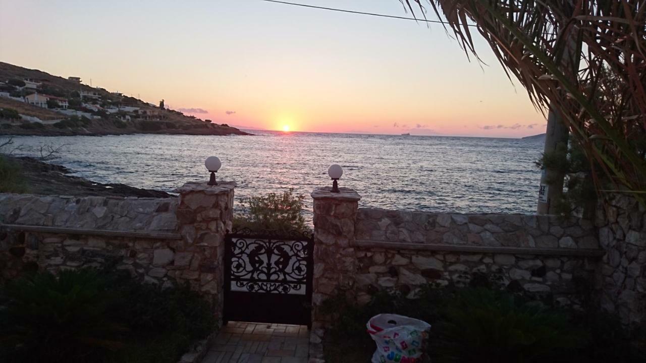 Вилла Το Πετρινο Agia Marina Mikrolimanou Экстерьер фото